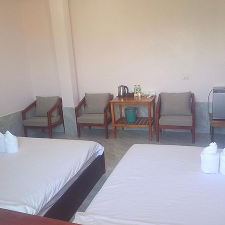 Dd Guesthouse Vang Vieng Exteriör bild