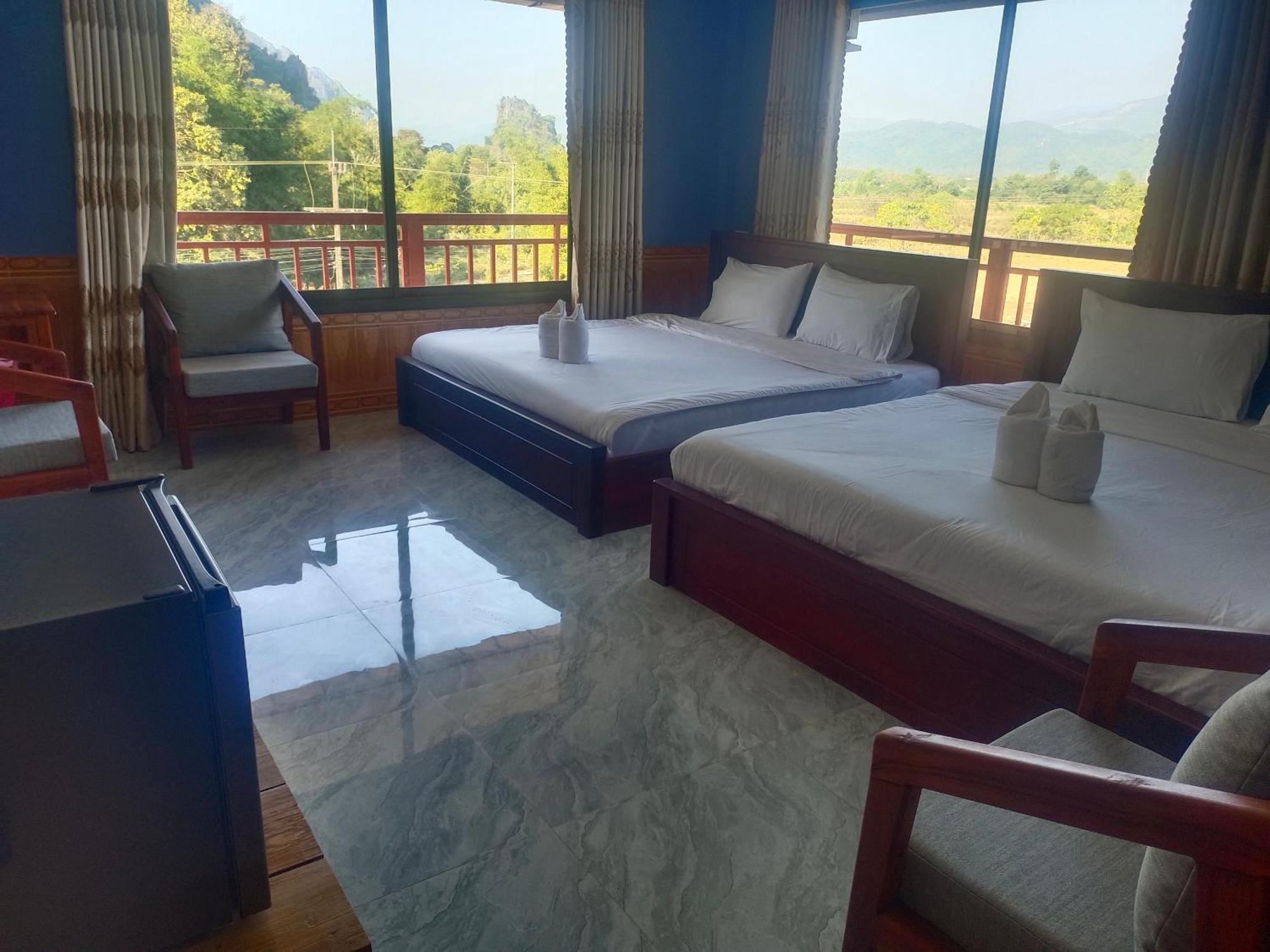 Dd Guesthouse Vang Vieng Exteriör bild