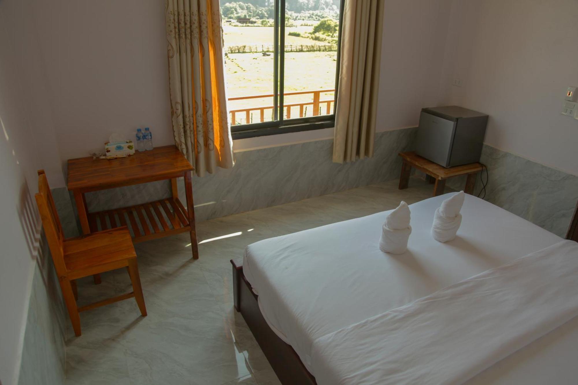 Dd Guesthouse Vang Vieng Exteriör bild