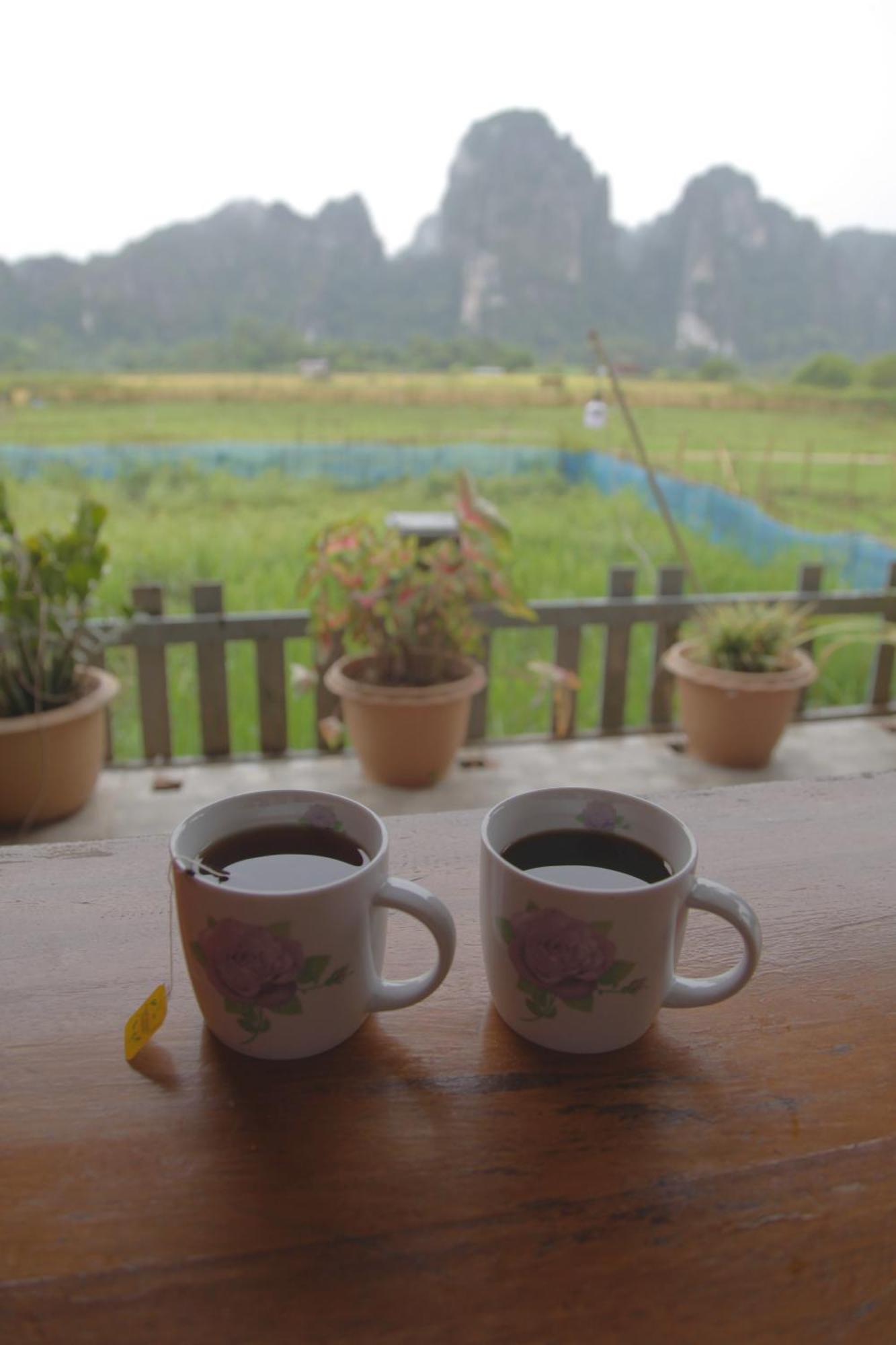 Dd Guesthouse Vang Vieng Exteriör bild
